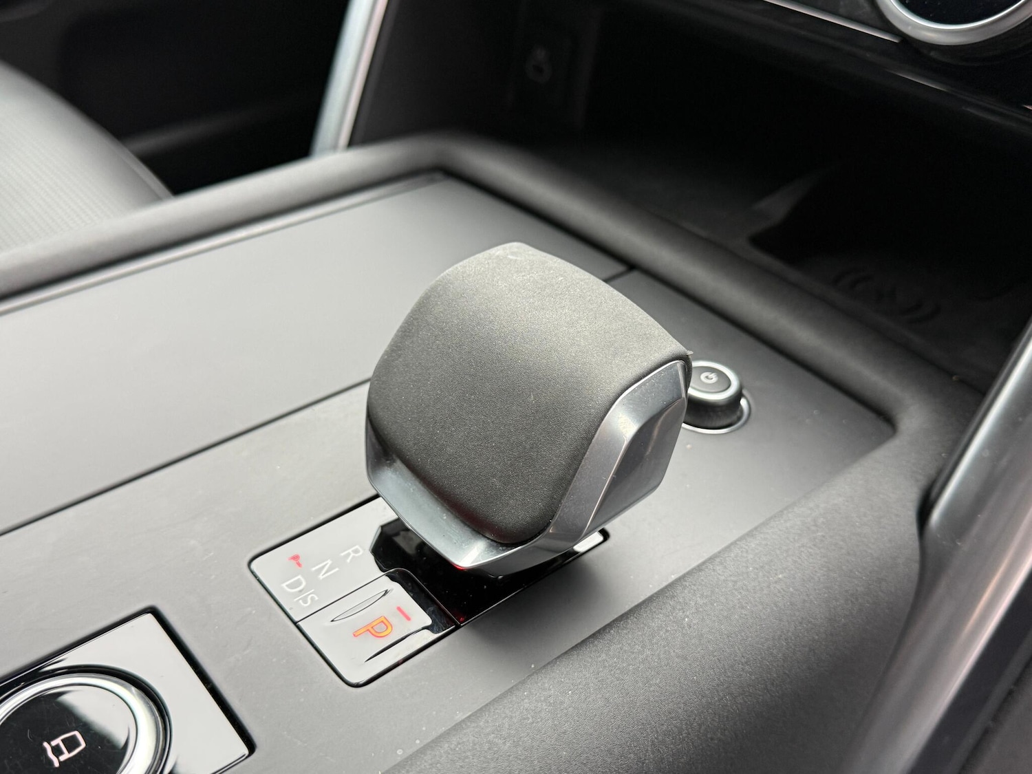 Used Land Rover Discovery 2024 for sale - 77597749: Photo 18