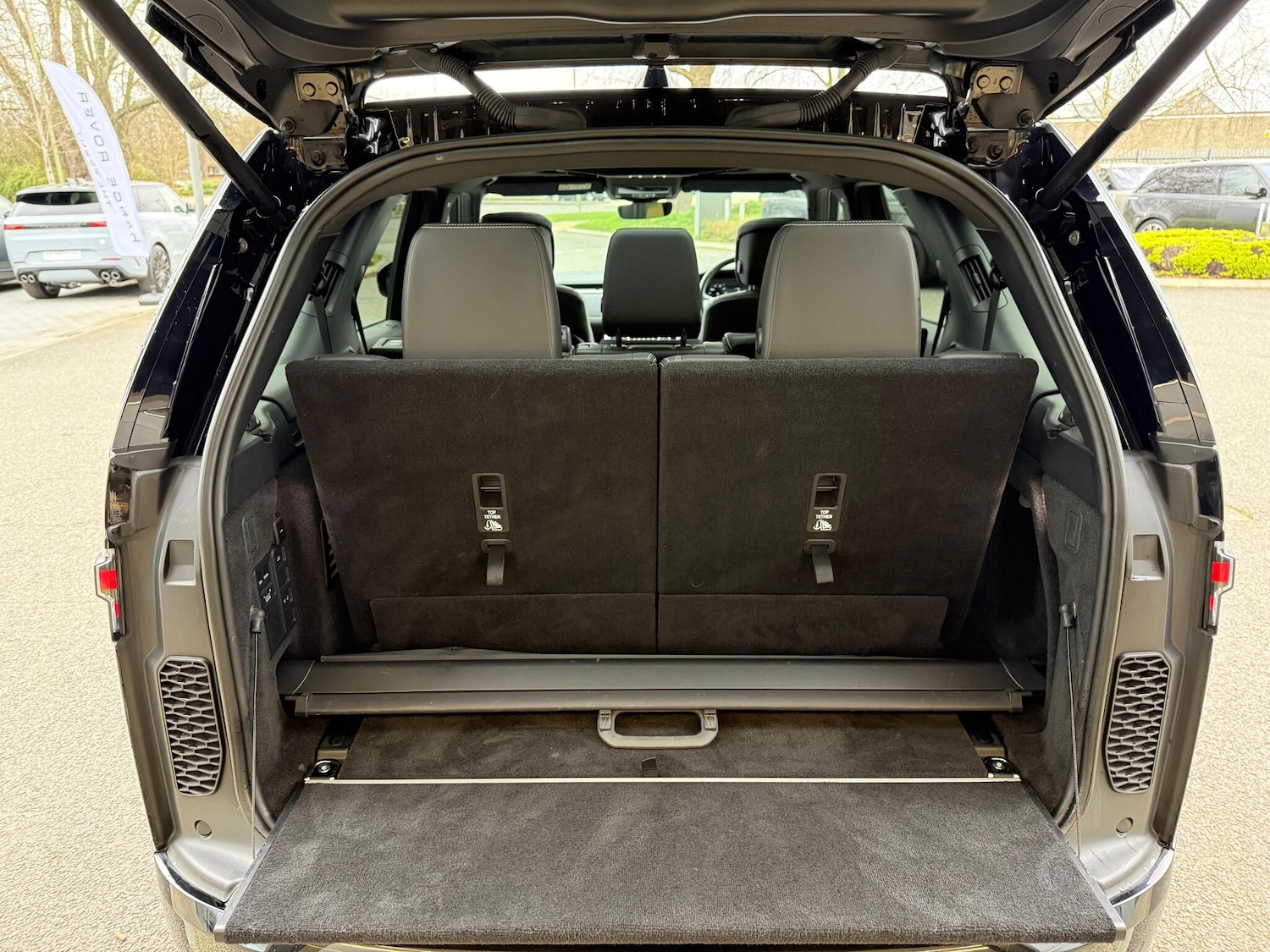 Used Land Rover Discovery 2024 for sale - 77597749: Photo 31