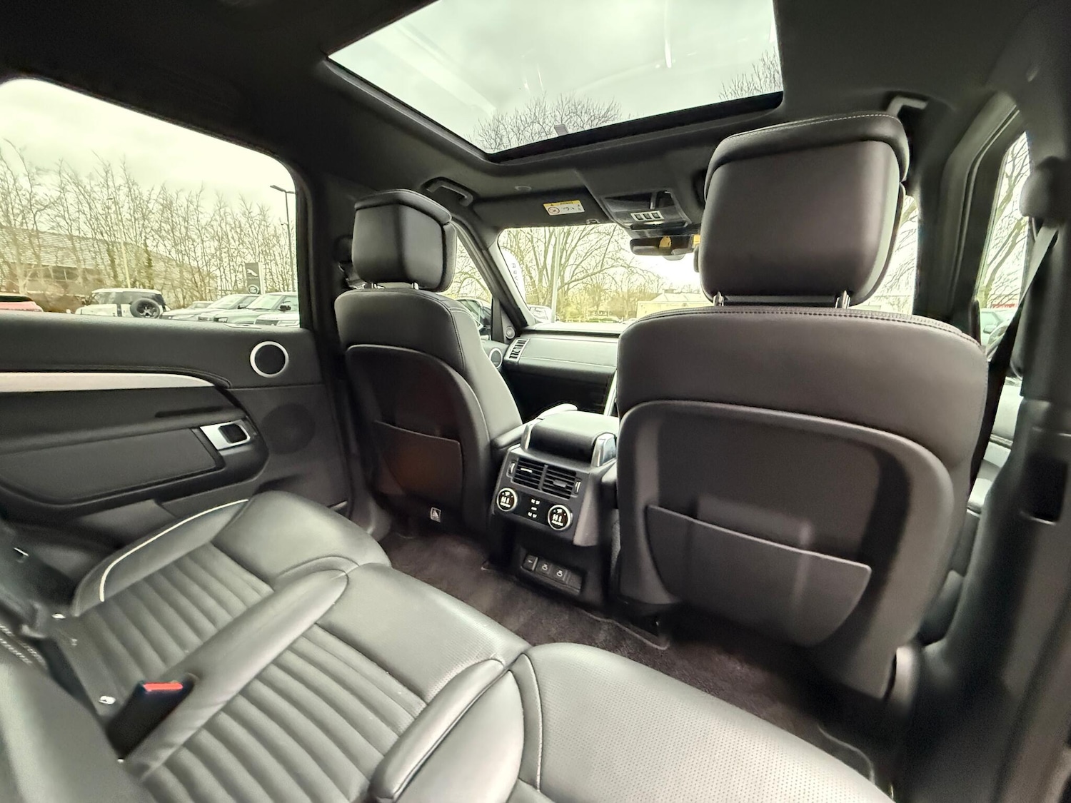 Used Land Rover Discovery 2024 for sale - 77597749: Photo 40