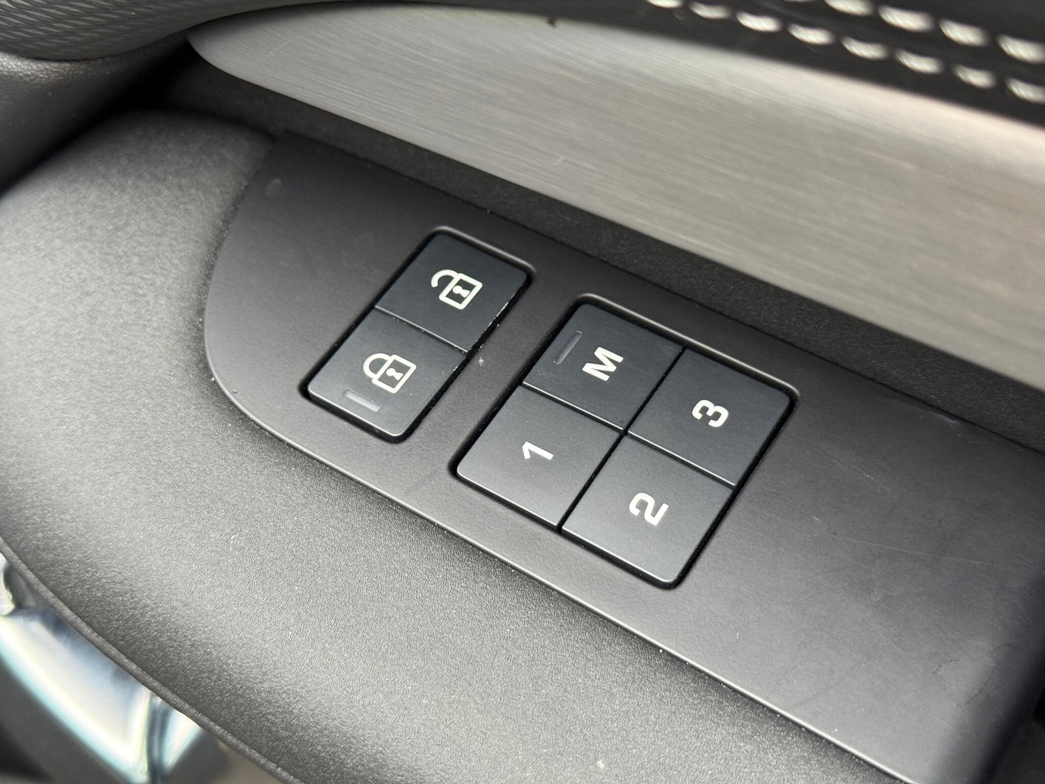 Used Land Rover Discovery 2024 for sale - 77597749: Photo 51