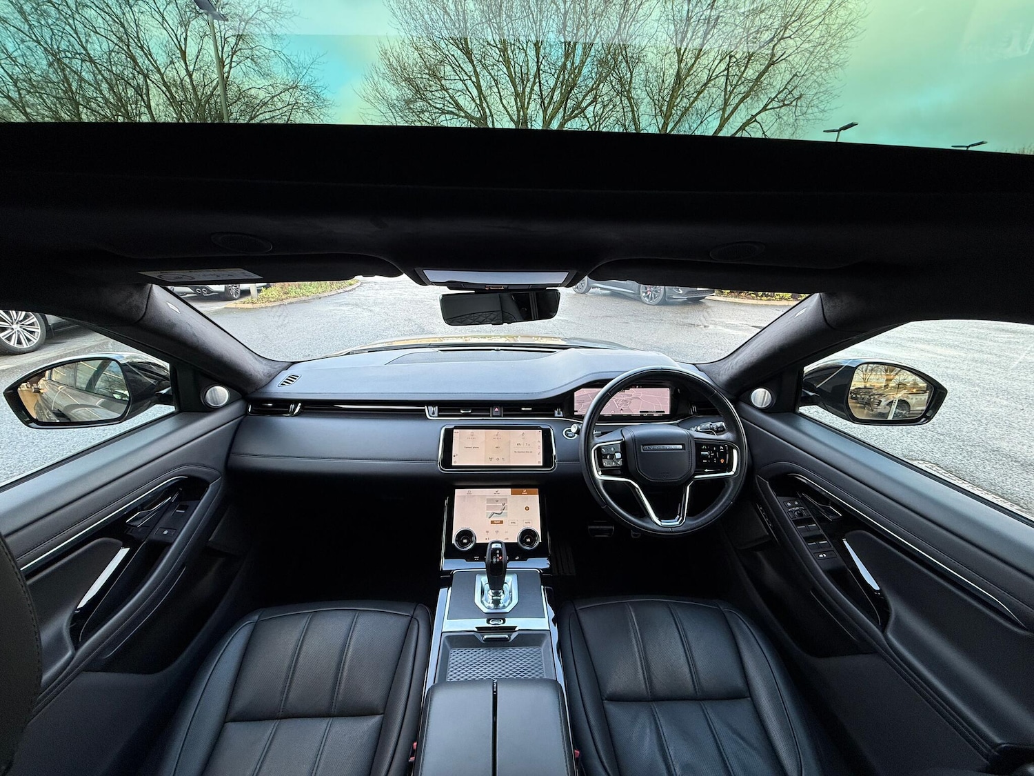 Used Land Rover Range Rover Evoque 2023 for sale - 77455567: Photo 3