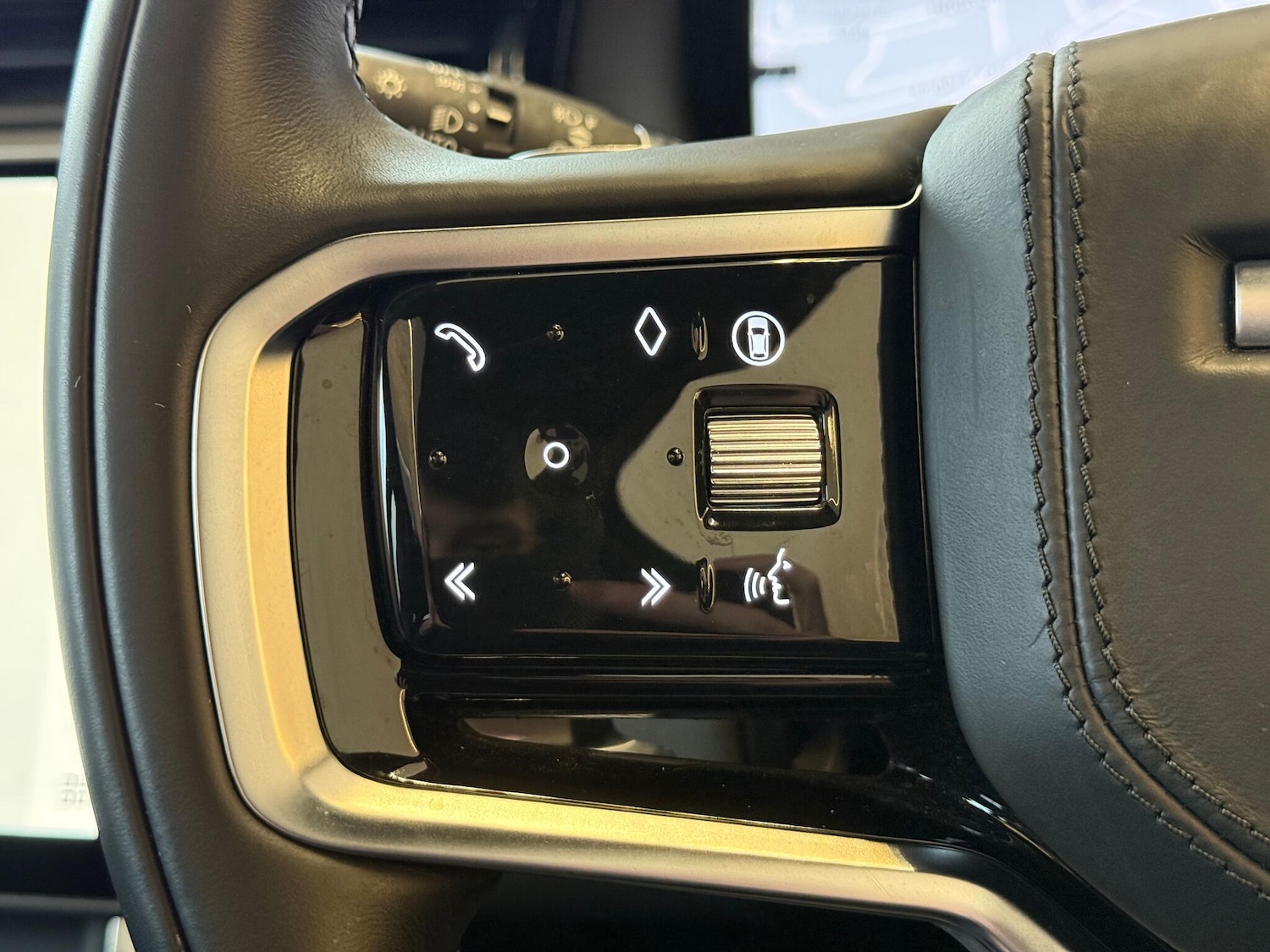 Used Land Rover Discovery Sport 2024 for sale - 77290443: Photo 28