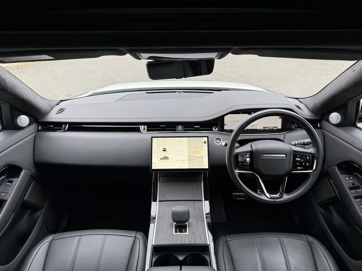 Used Land Rover Range Rover Evoque 2025 for sale - 76227744: Photo 9