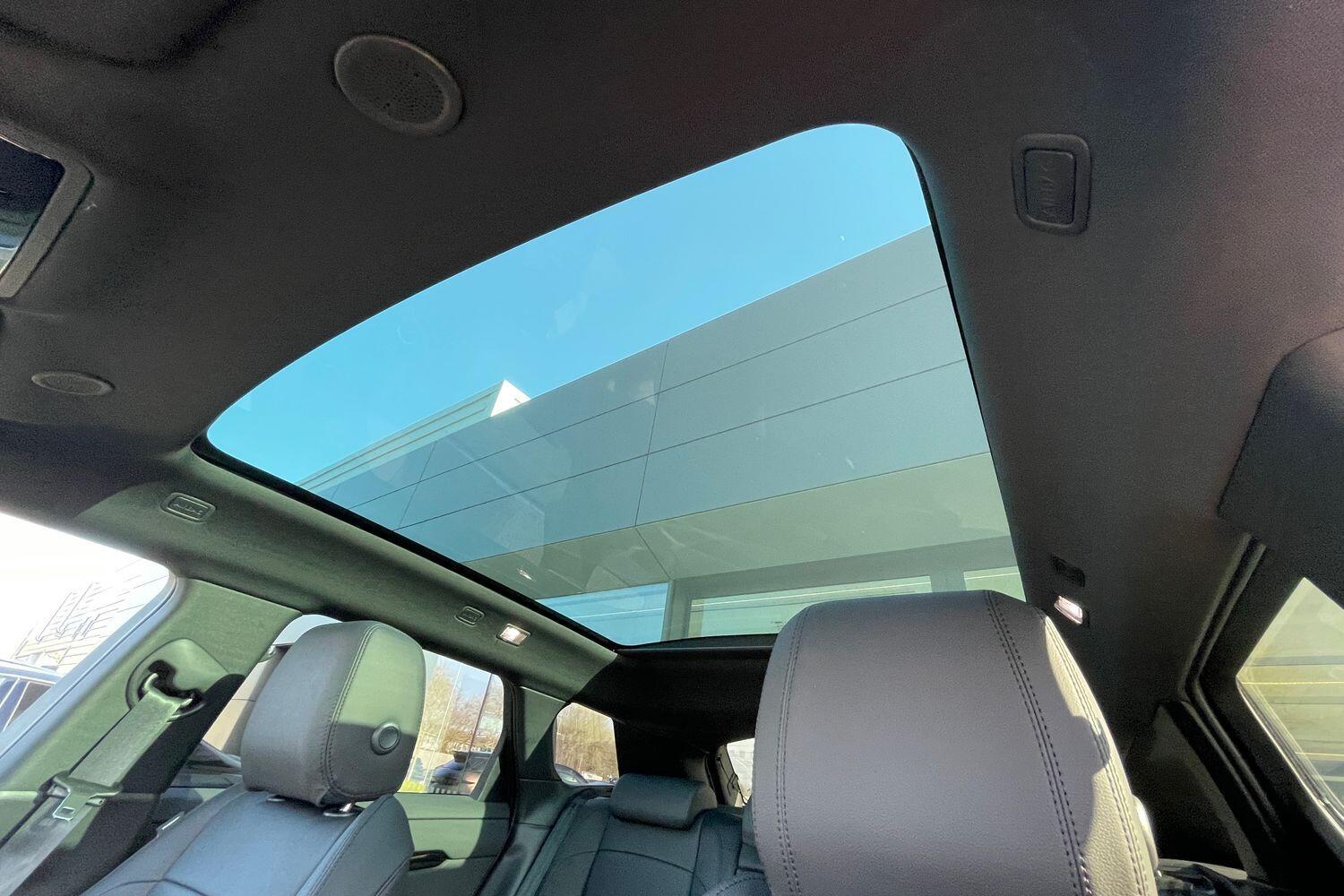 Used Land Rover Range Rover Evoque 2025 for sale - 76227799: Photo 5