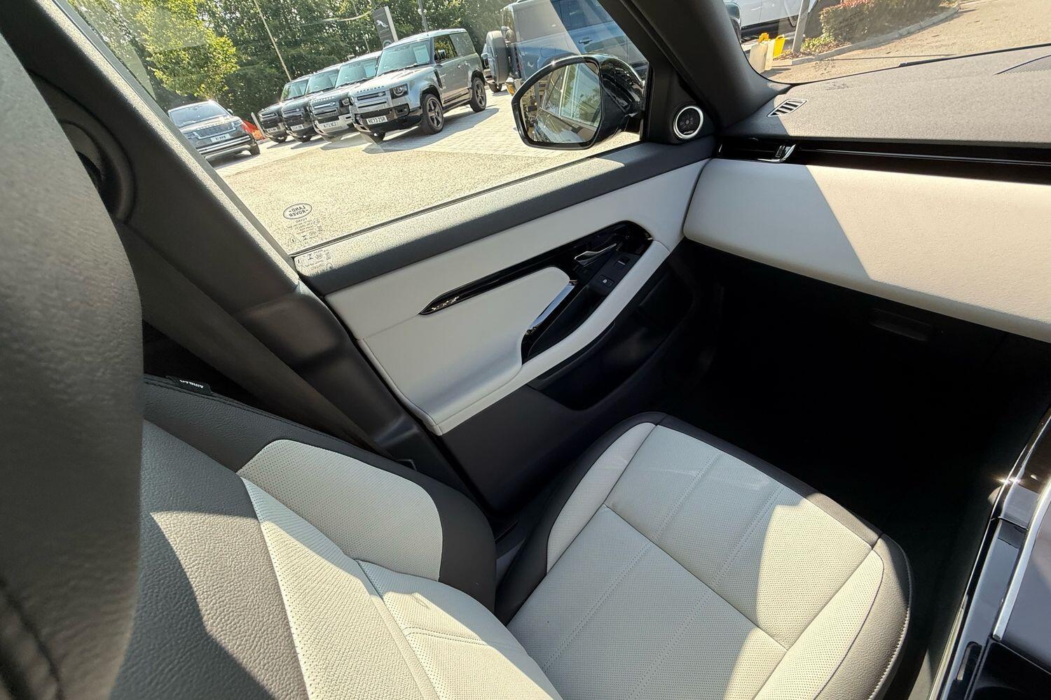 Used Land Rover Range Rover Evoque 2025 for sale - 76765662: Photo 13