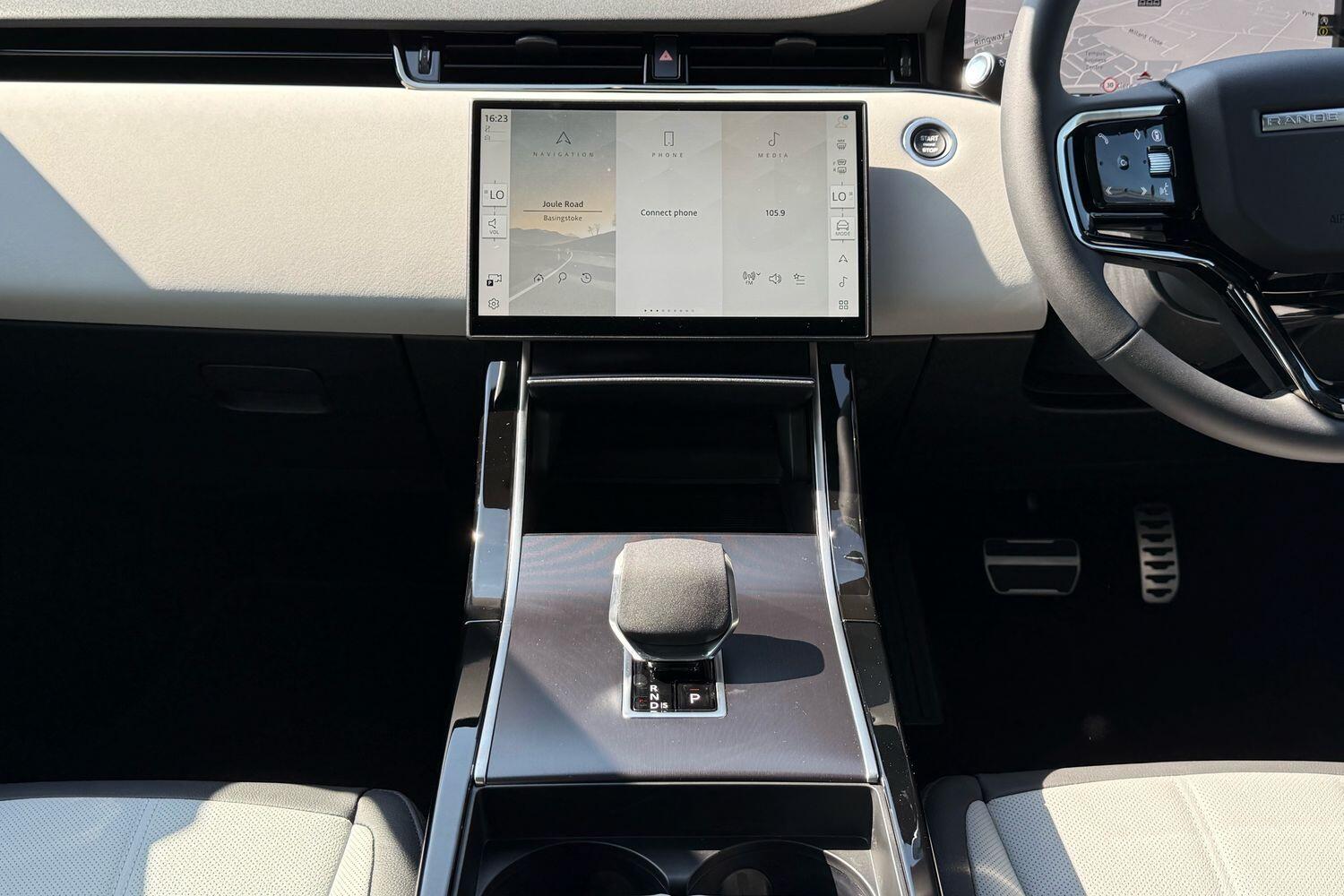 Used Land Rover Range Rover Evoque 2025 for sale - 76765662: Photo 15