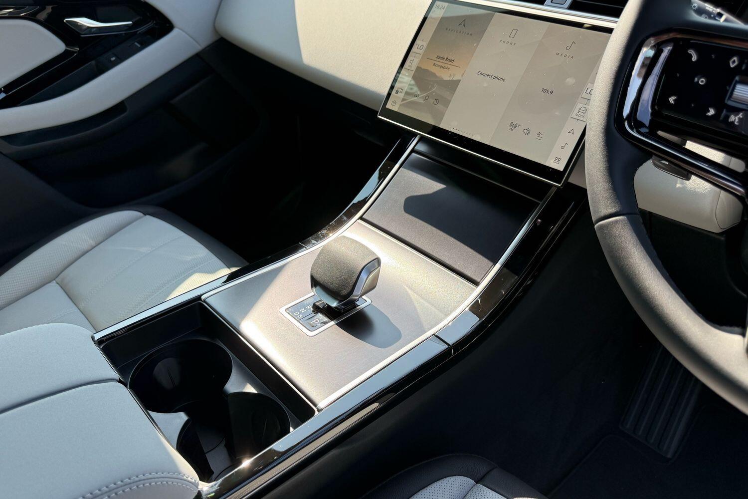 Used Land Rover Range Rover Evoque 2025 for sale - 76765662: Photo 19