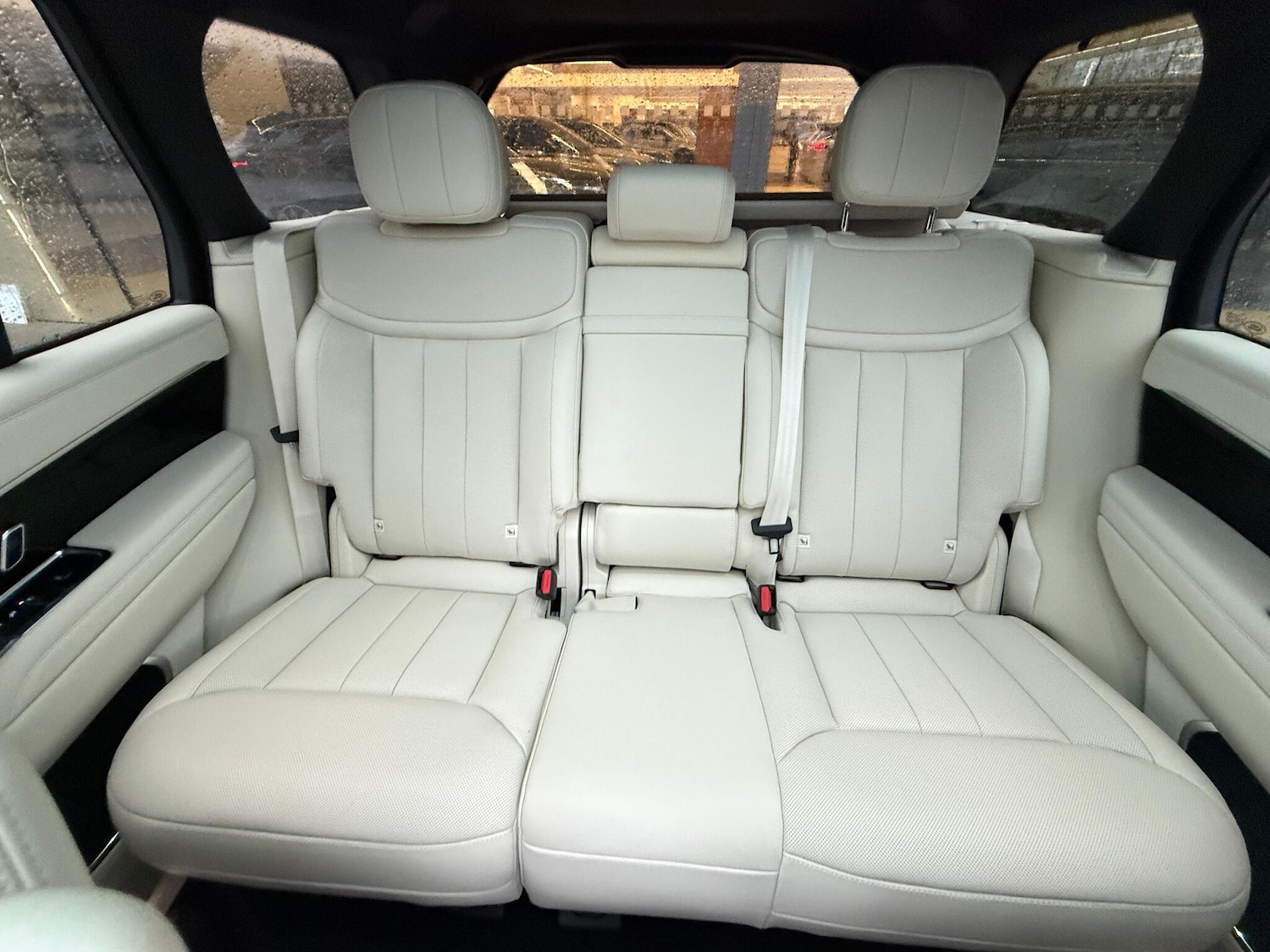 Used Land Rover Range Rover 2025 for sale - 77155608: Photo 11