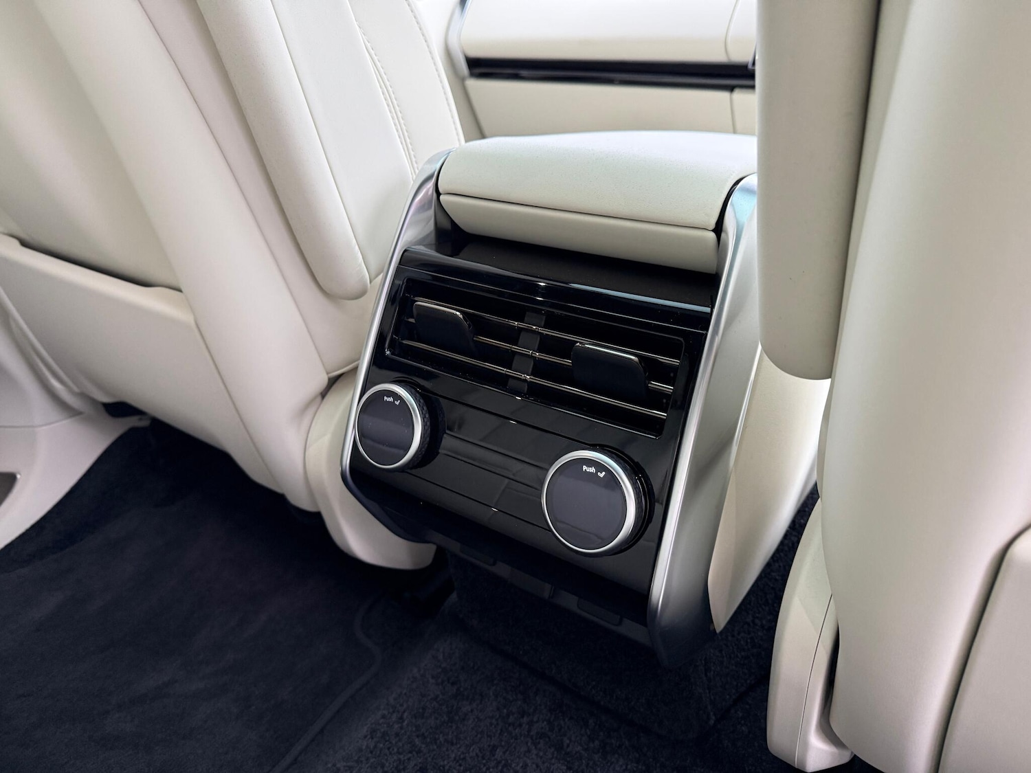 Used Land Rover Range Rover 2025 for sale - 77155608: Photo 34