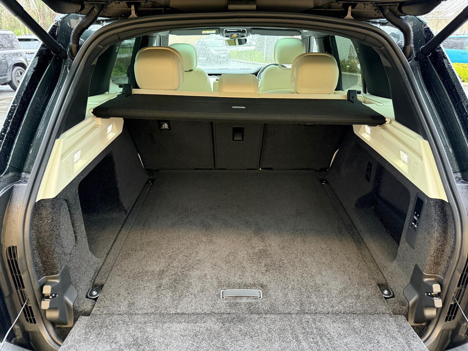 Used Land Rover Range Rover 2025 for sale - 77155608: Photo 37