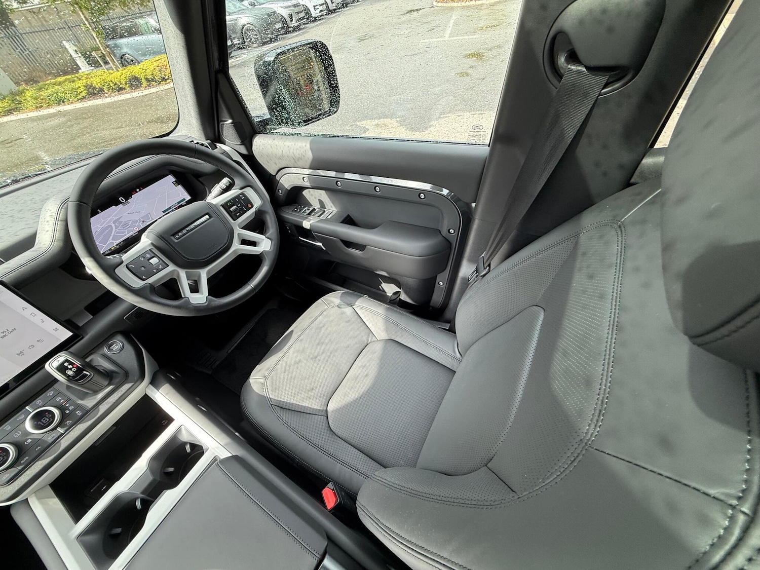 Used Land Rover Defender 2025 for sale - 76765441: Photo 13