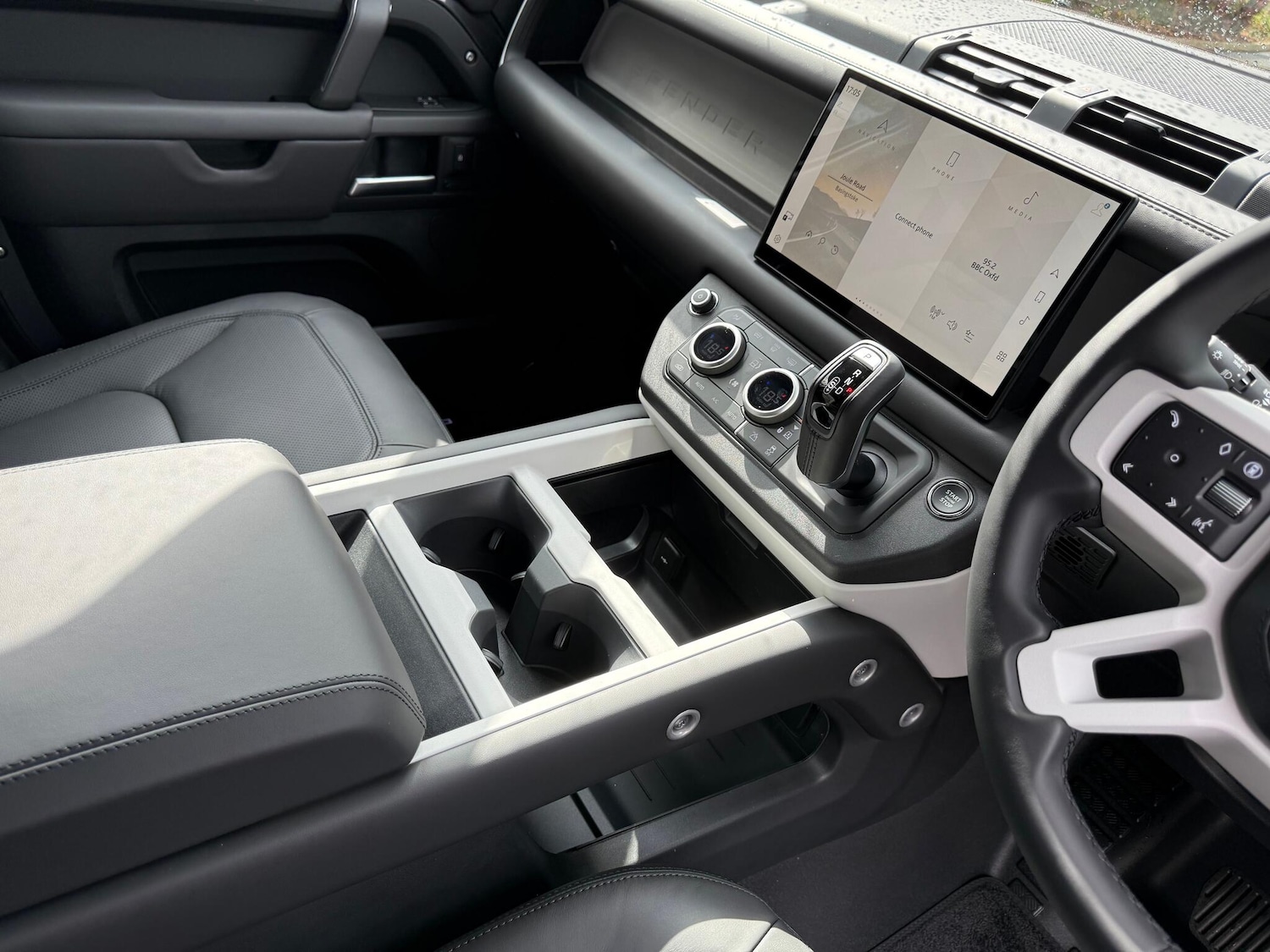 Used Land Rover Defender 2025 for sale - 76765441: Photo 19