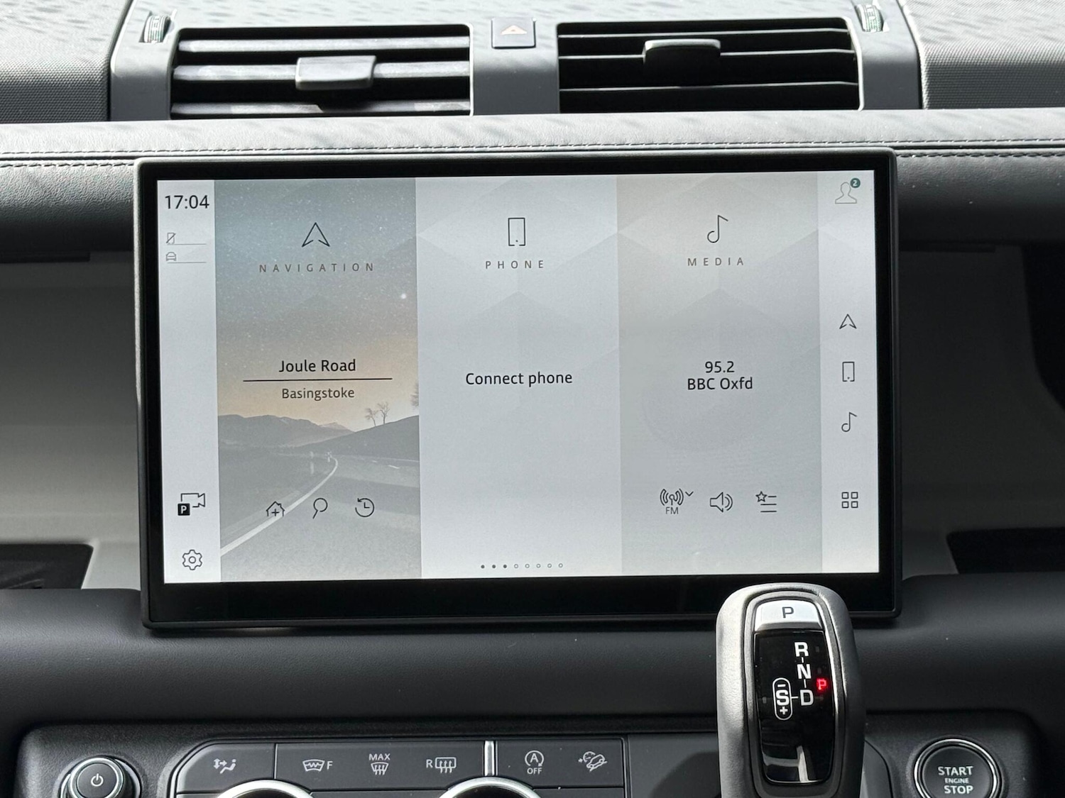 Used Land Rover Defender 2025 for sale - 76765441: Photo 21