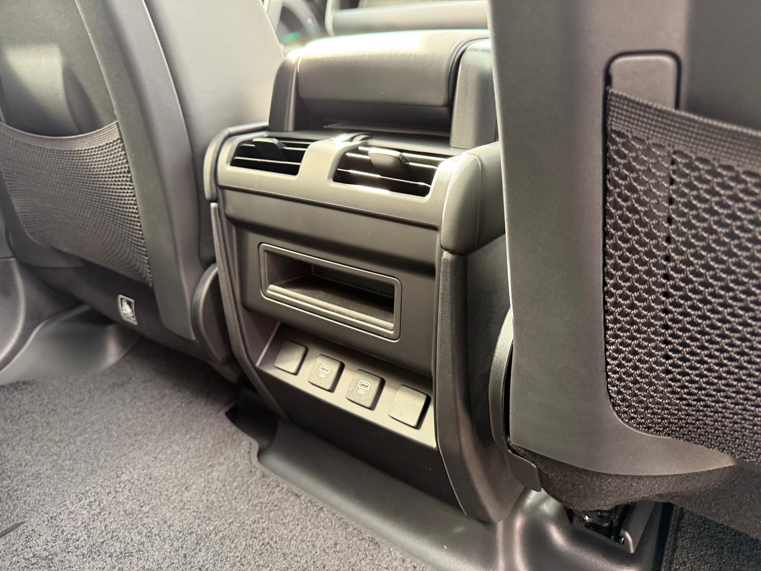 Used Land Rover Defender 2025 for sale - 76765441: Photo 35