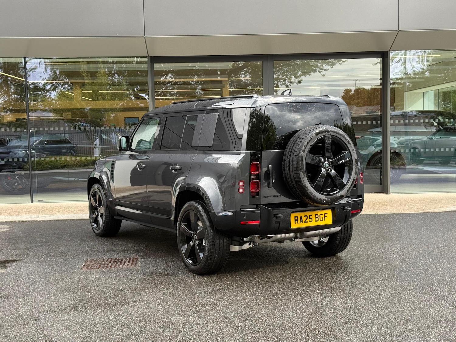 Used Land Rover Defender 2025 for sale - 76765441: Photo 58