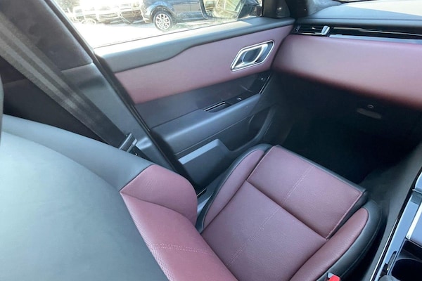 Used Land Rover Range Rover Velar 2025 for sale - 76226640: Photo 13