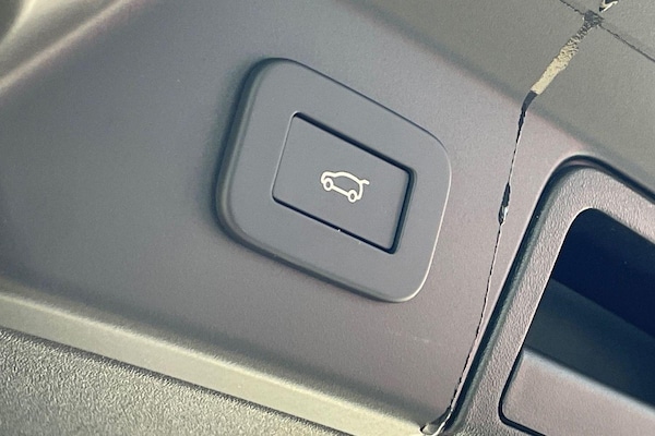 Used Land Rover Range Rover Velar 2025 for sale - 76226640: Photo 45