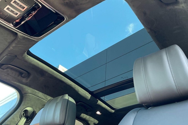 Used Land Rover Range Rover Velar 2025 for sale - 76226640: Photo 5