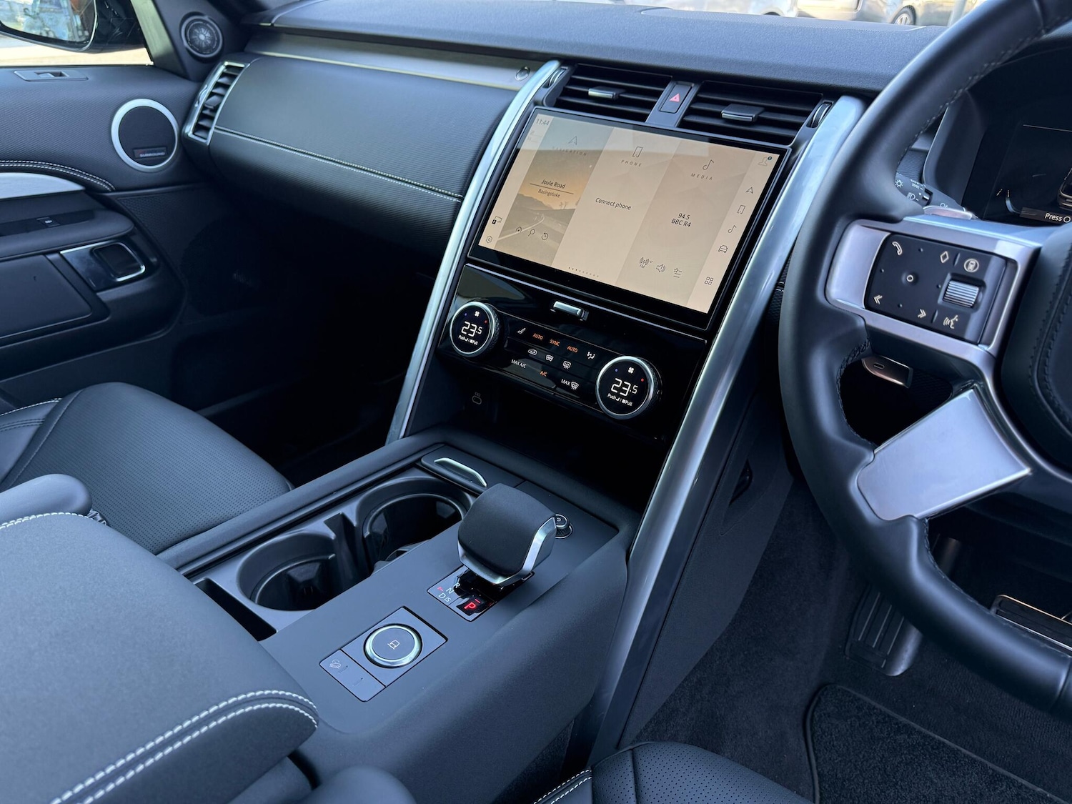 Used Land Rover Discovery 2025 for sale - 77074829: Photo 19