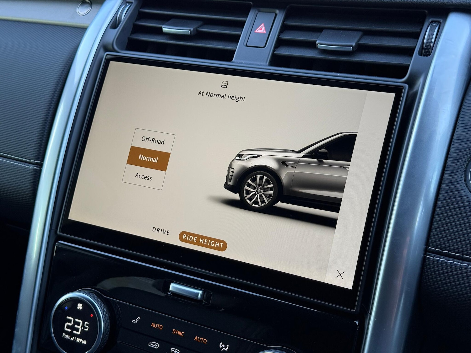 Used Land Rover Discovery 2025 for sale - 77074829: Photo 21