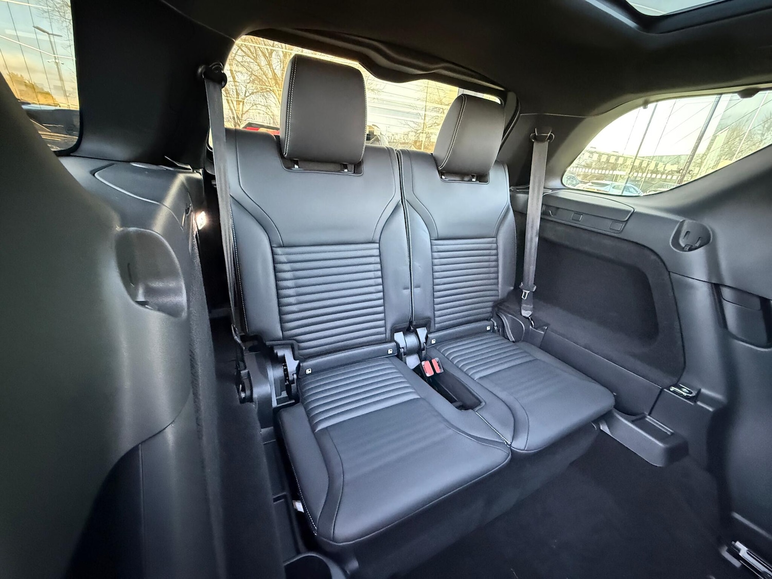 Used Land Rover Discovery 2025 for sale - 77074829: Photo 35