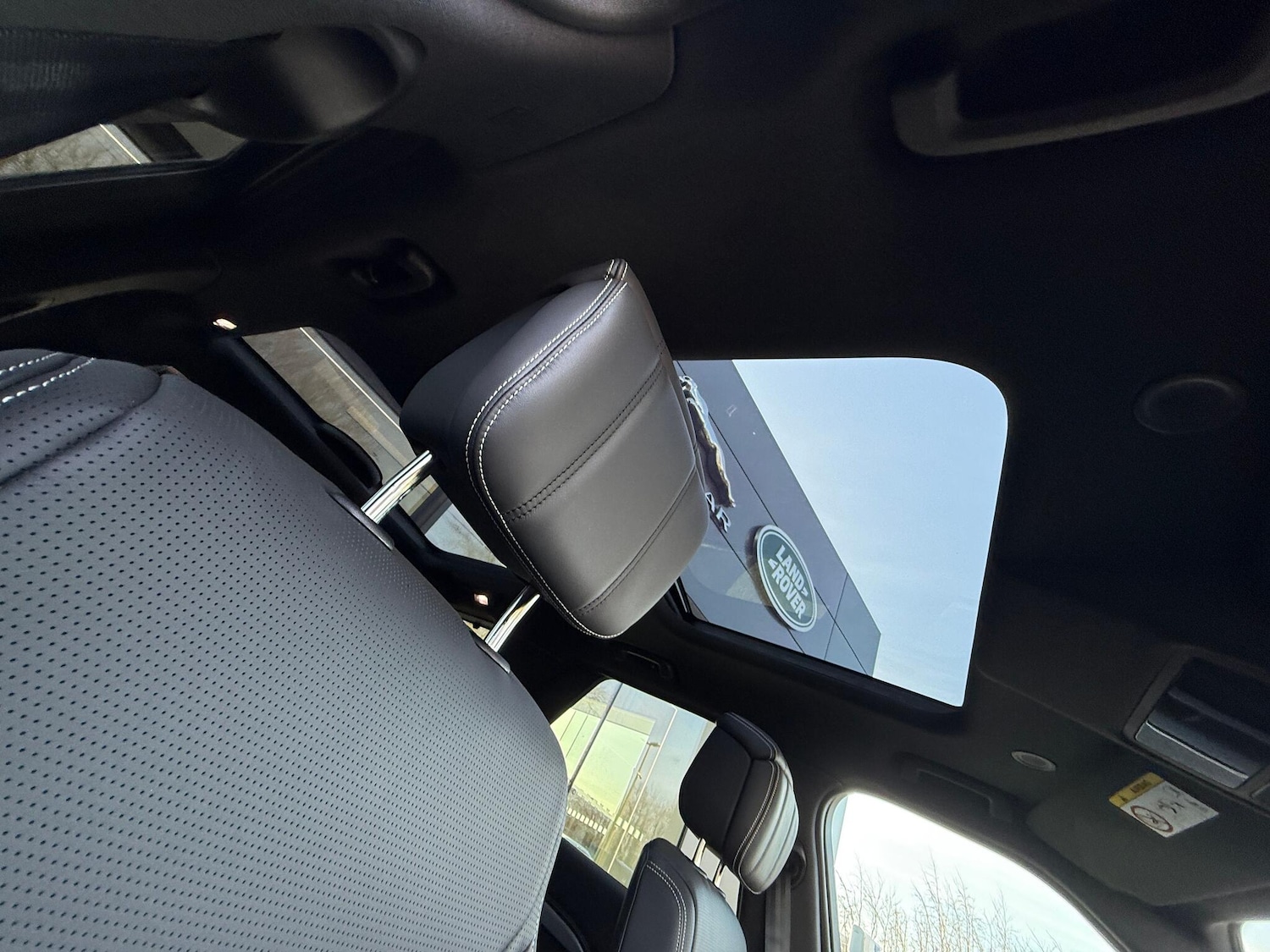 Used Land Rover Discovery 2025 for sale - 77074829: Photo 40