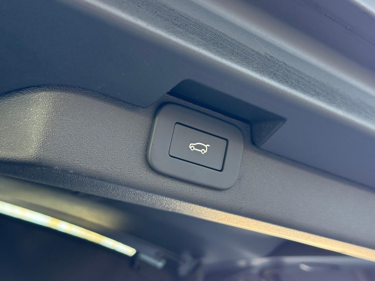 Used Land Rover Discovery 2025 for sale - 77074829: Photo 45