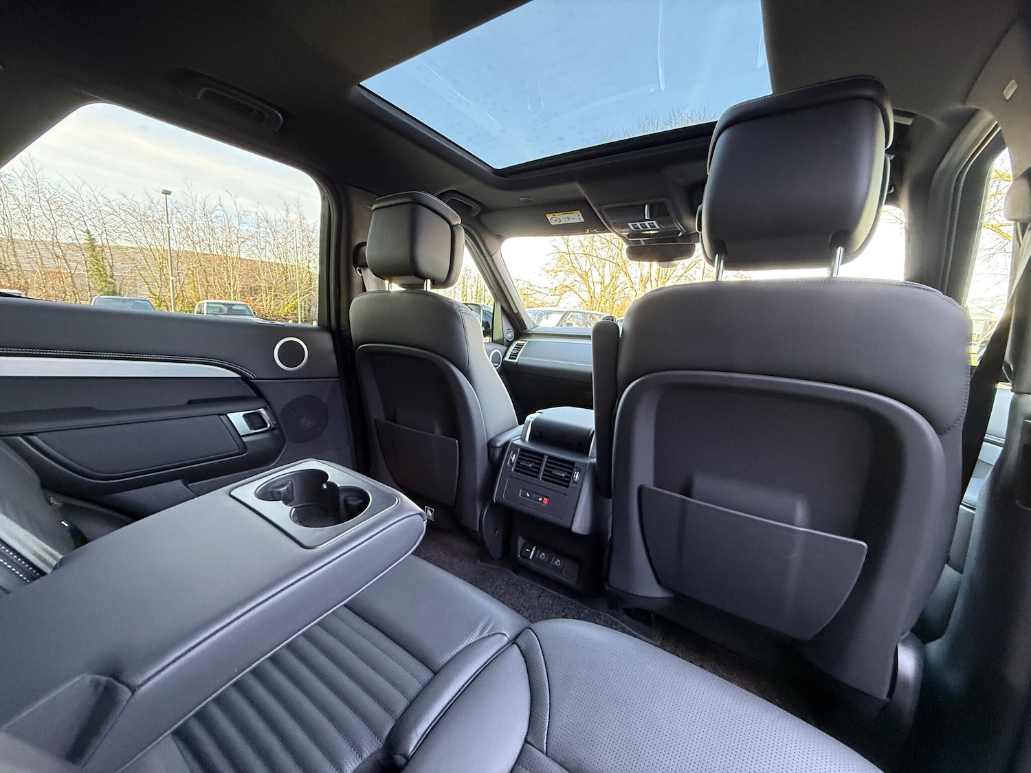 Used Land Rover Discovery 2025 for sale - 77074829: Photo 46