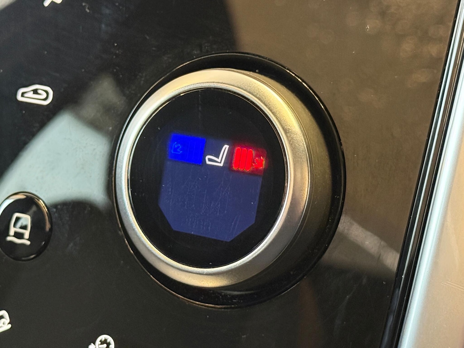 Used Land Rover Discovery Sport 2023 for sale - 77305878: Photo 18