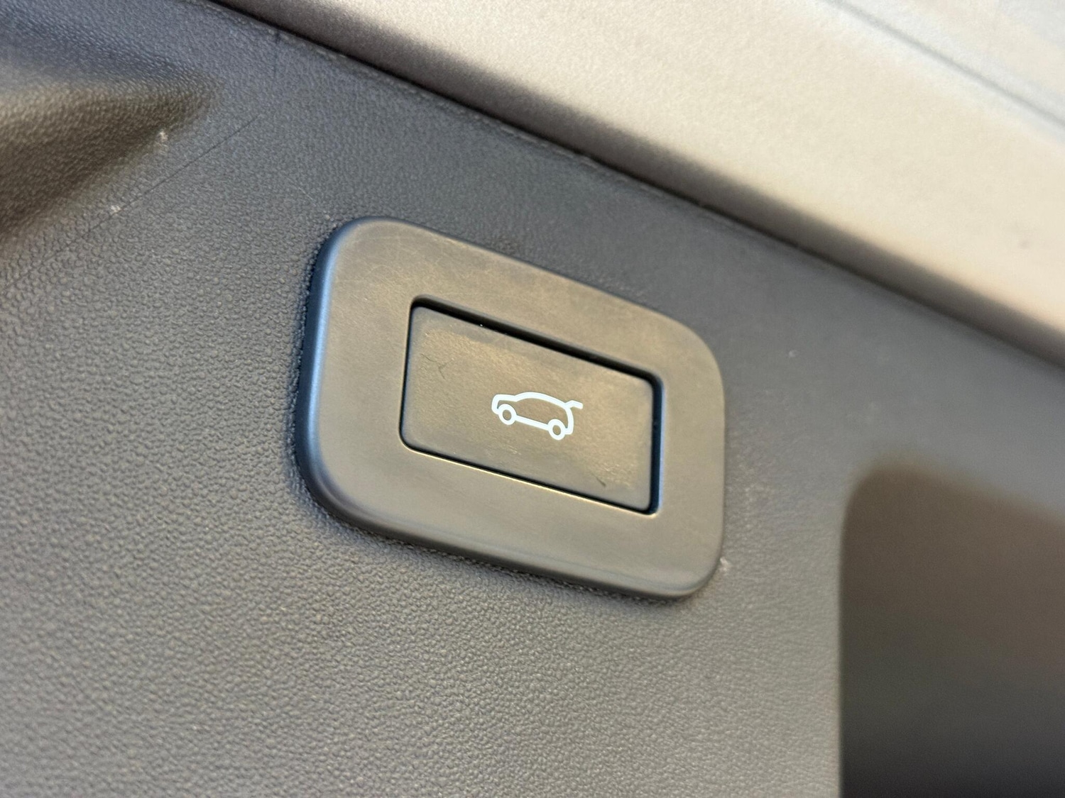 Used Land Rover Discovery Sport 2023 for sale - 77305878: Photo 43