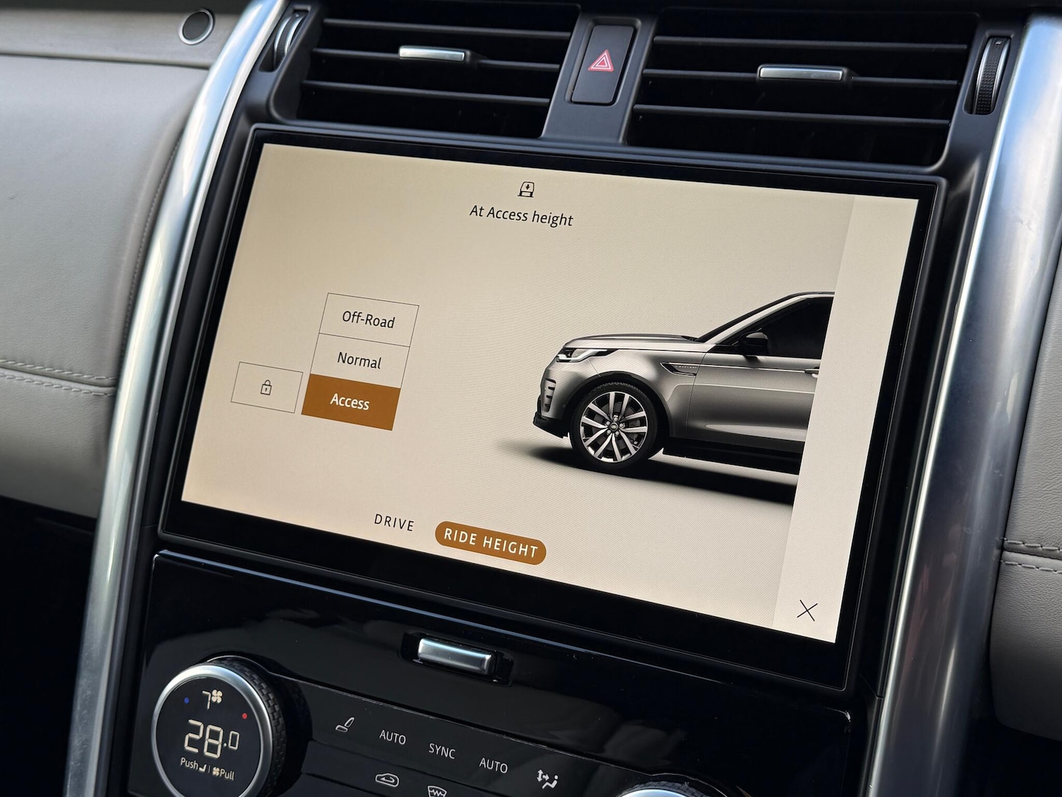 Used Land Rover Discovery 2021 for sale - 77376617: Photo 22