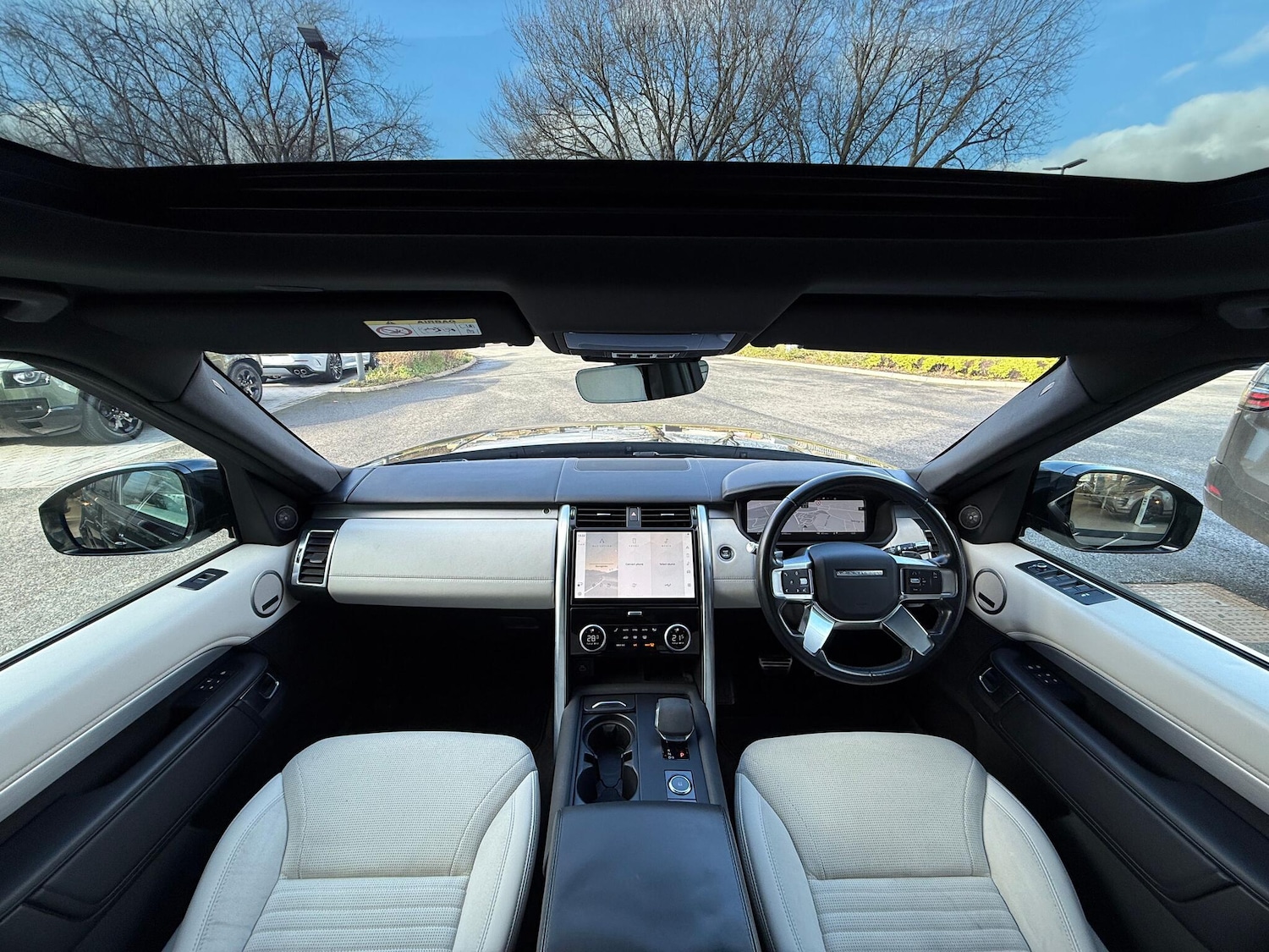 Used Land Rover Discovery 2021 for sale - 77376617: Photo 3