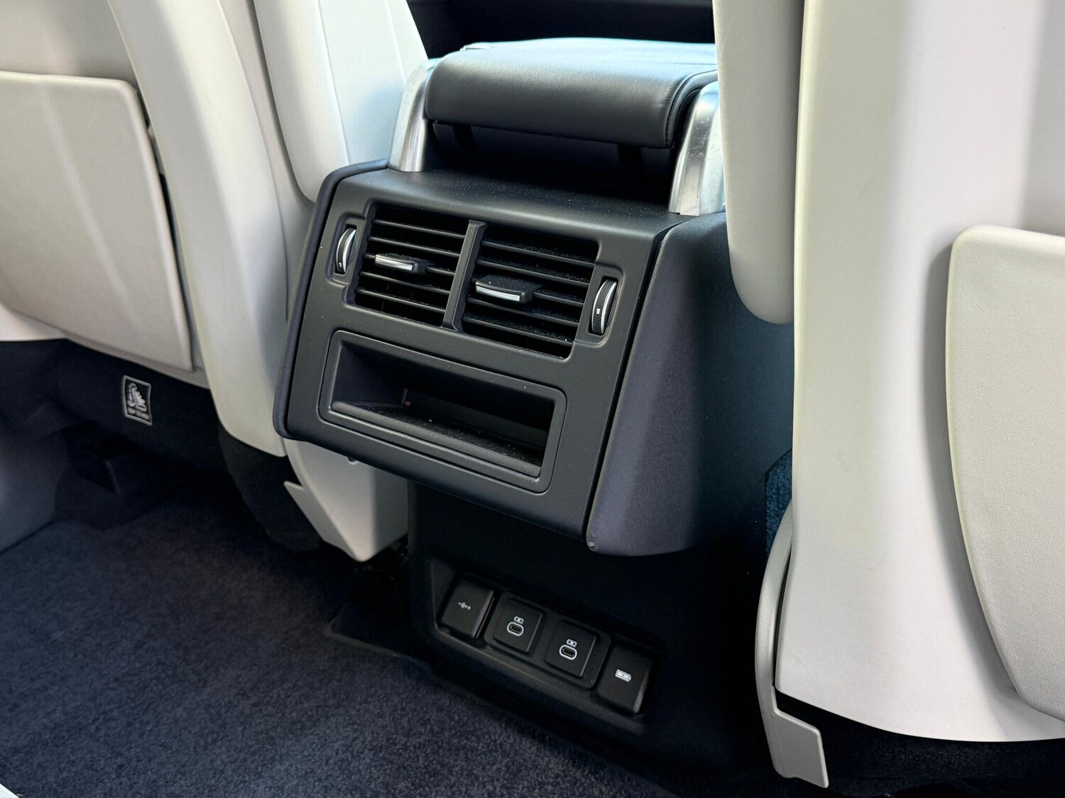 Used Land Rover Discovery 2021 for sale - 77376617: Photo 39