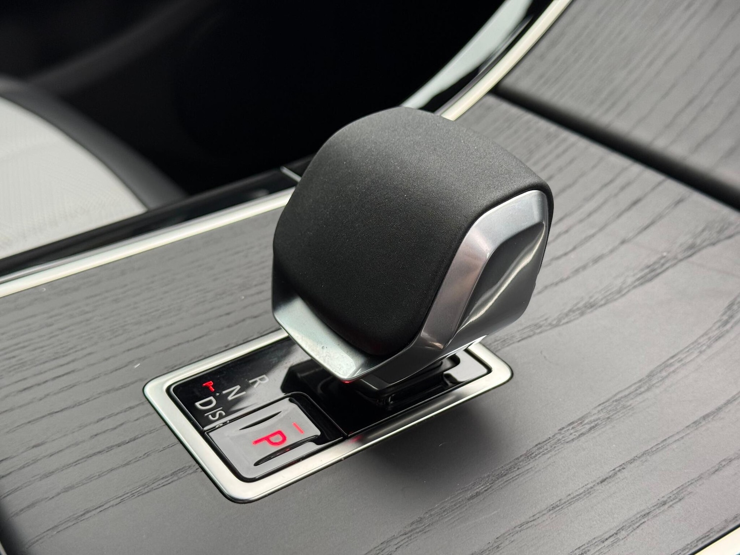 Used Land Rover Range Rover Evoque 2025 for sale - 76619774: Photo 18