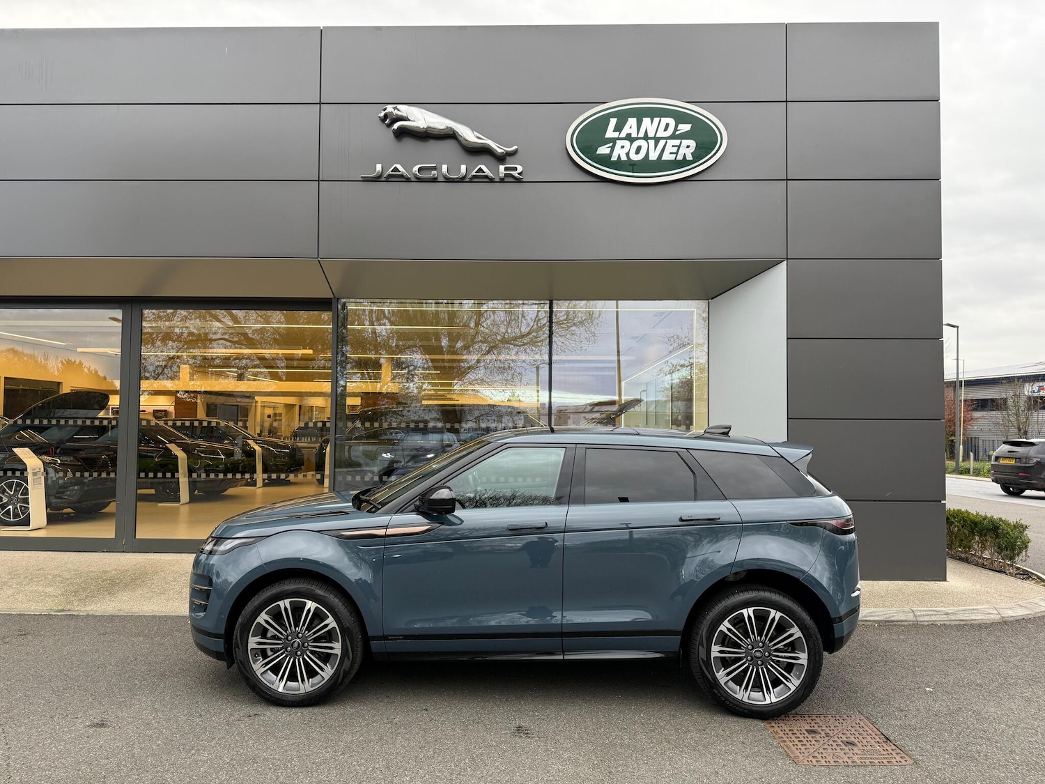 Used Land Rover Range Rover Evoque 2025 for sale - 76619774: Photo 24