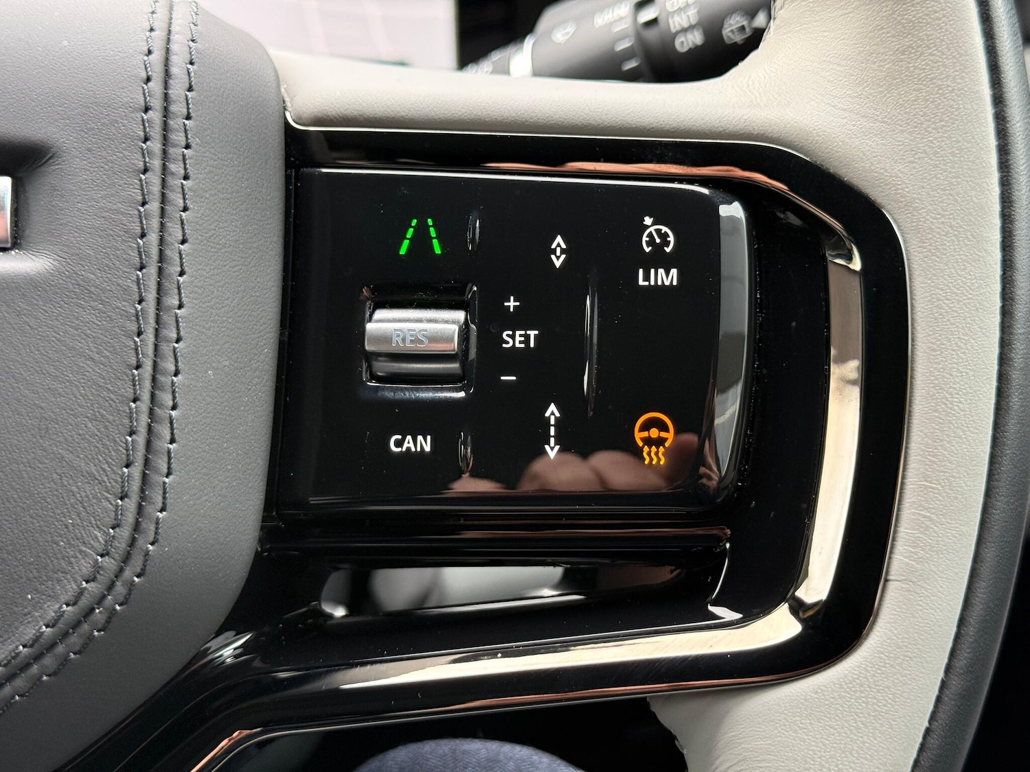 Used Land Rover Range Rover Evoque 2025 for sale - 76619774: Photo 25