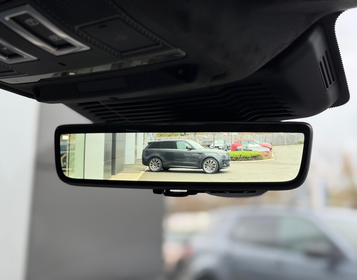 Used Land Rover Range Rover Evoque 2025 for sale - 76619774: Photo 31