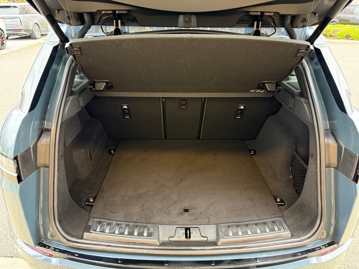 Used Land Rover Range Rover Evoque 2025 for sale - 76619774: Photo 38