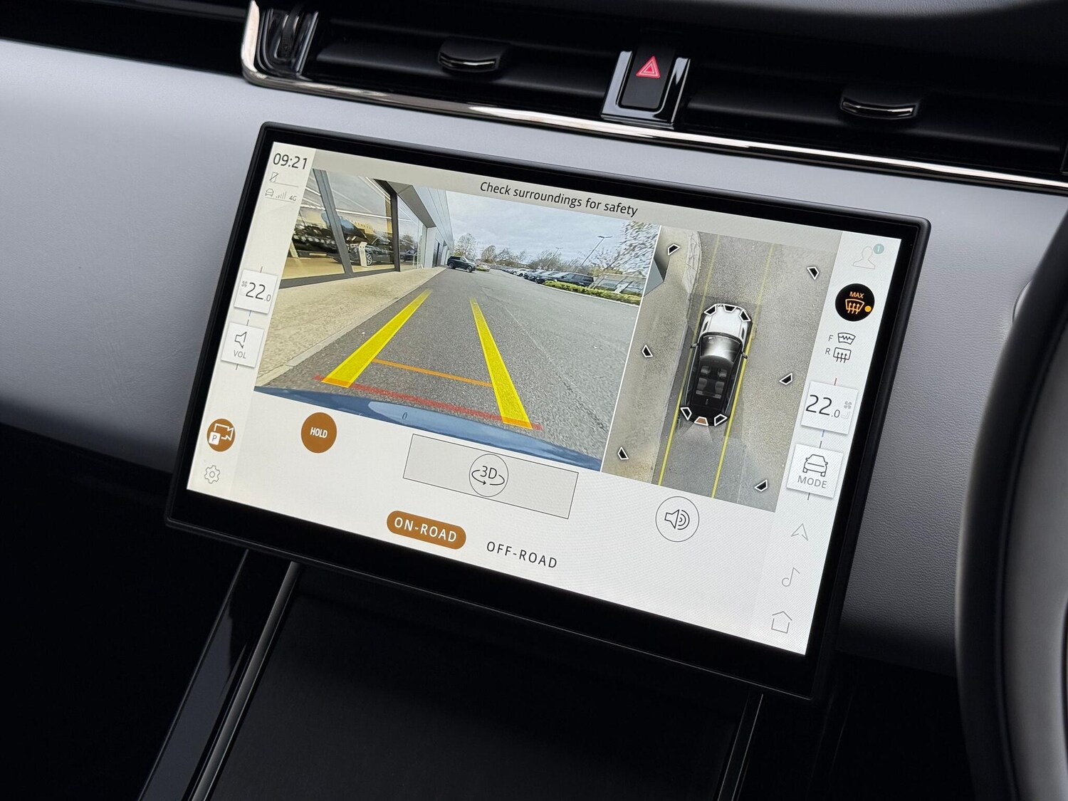 Used Land Rover Range Rover Evoque 2025 for sale - 76619774: Photo 4