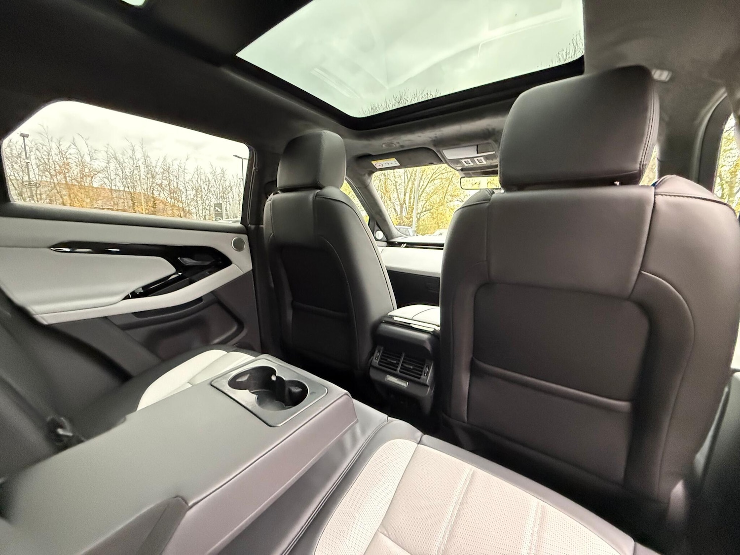 Used Land Rover Range Rover Evoque 2025 for sale - 76619774: Photo 41