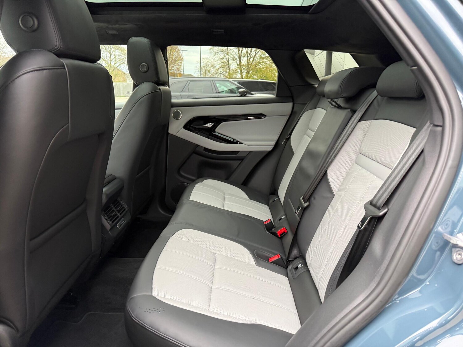 Used Land Rover Range Rover Evoque 2025 for sale - 76619774: Photo 47