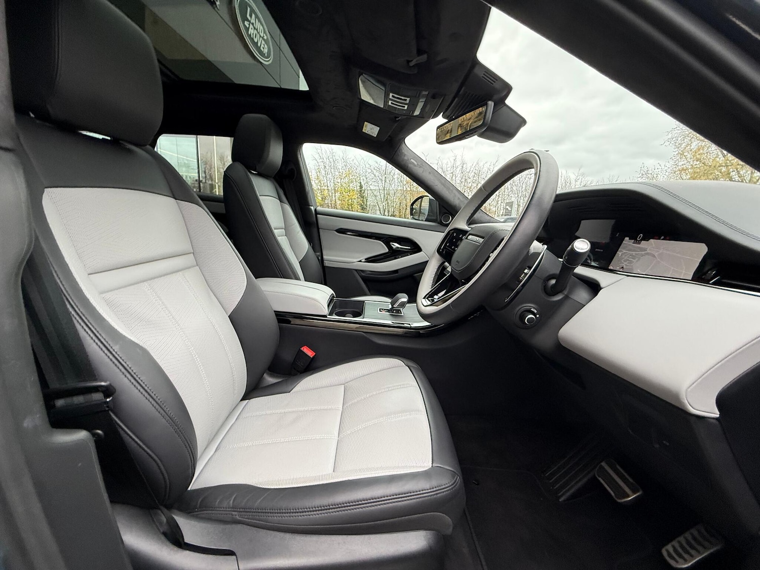 Used Land Rover Range Rover Evoque 2025 for sale - 76619774: Photo 9