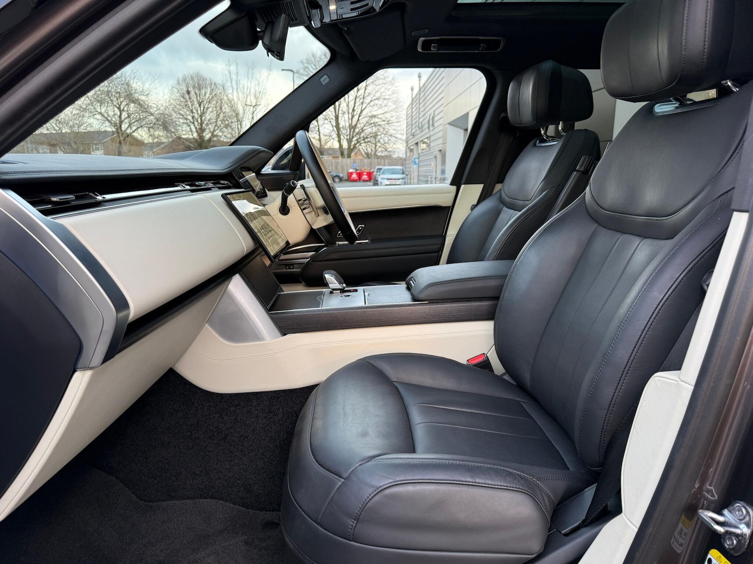 Used Land Rover Range Rover 2024 for sale - 77029530: Photo 10