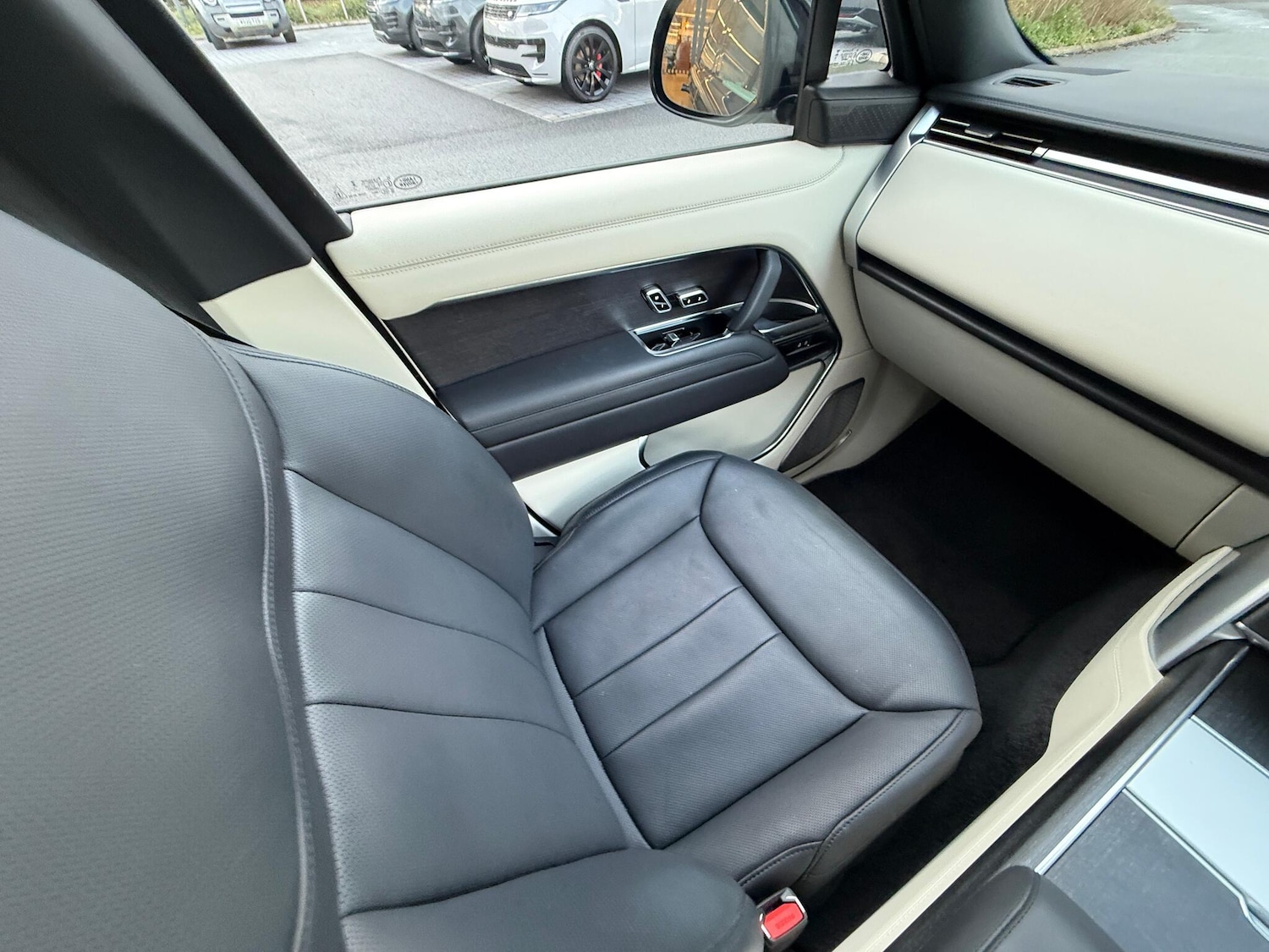 Used Land Rover Range Rover 2024 for sale - 77029530: Photo 12