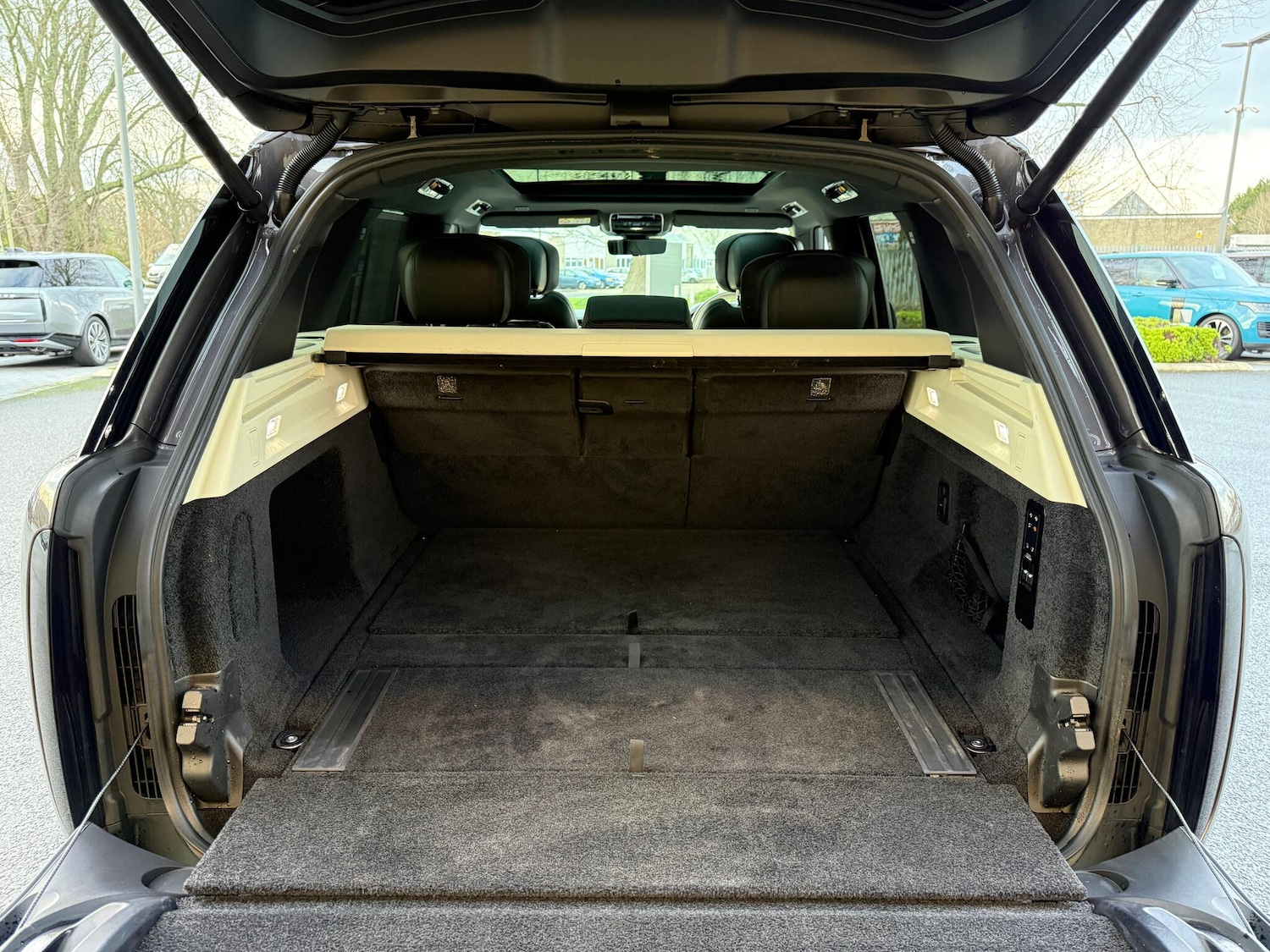 Used Land Rover Range Rover 2024 for sale - 77029530: Photo 42