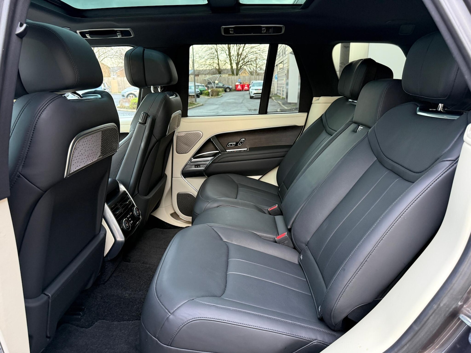 Used Land Rover Range Rover 2024 for sale - 77029530: Photo 51