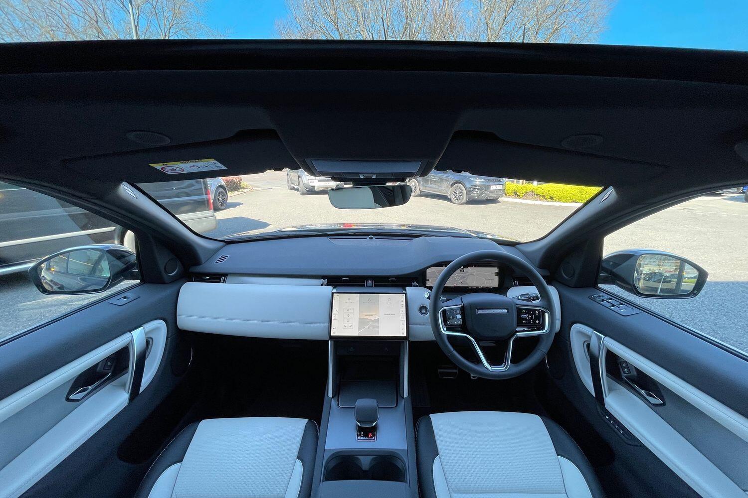 Used Land Rover Discovery Sport 2025 for sale - 76573783: Photo 3