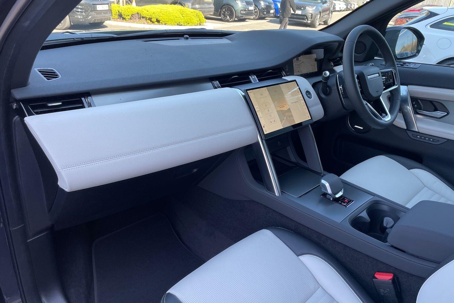 Used Land Rover Discovery Sport 2025 for sale - 76573783: Photo 52