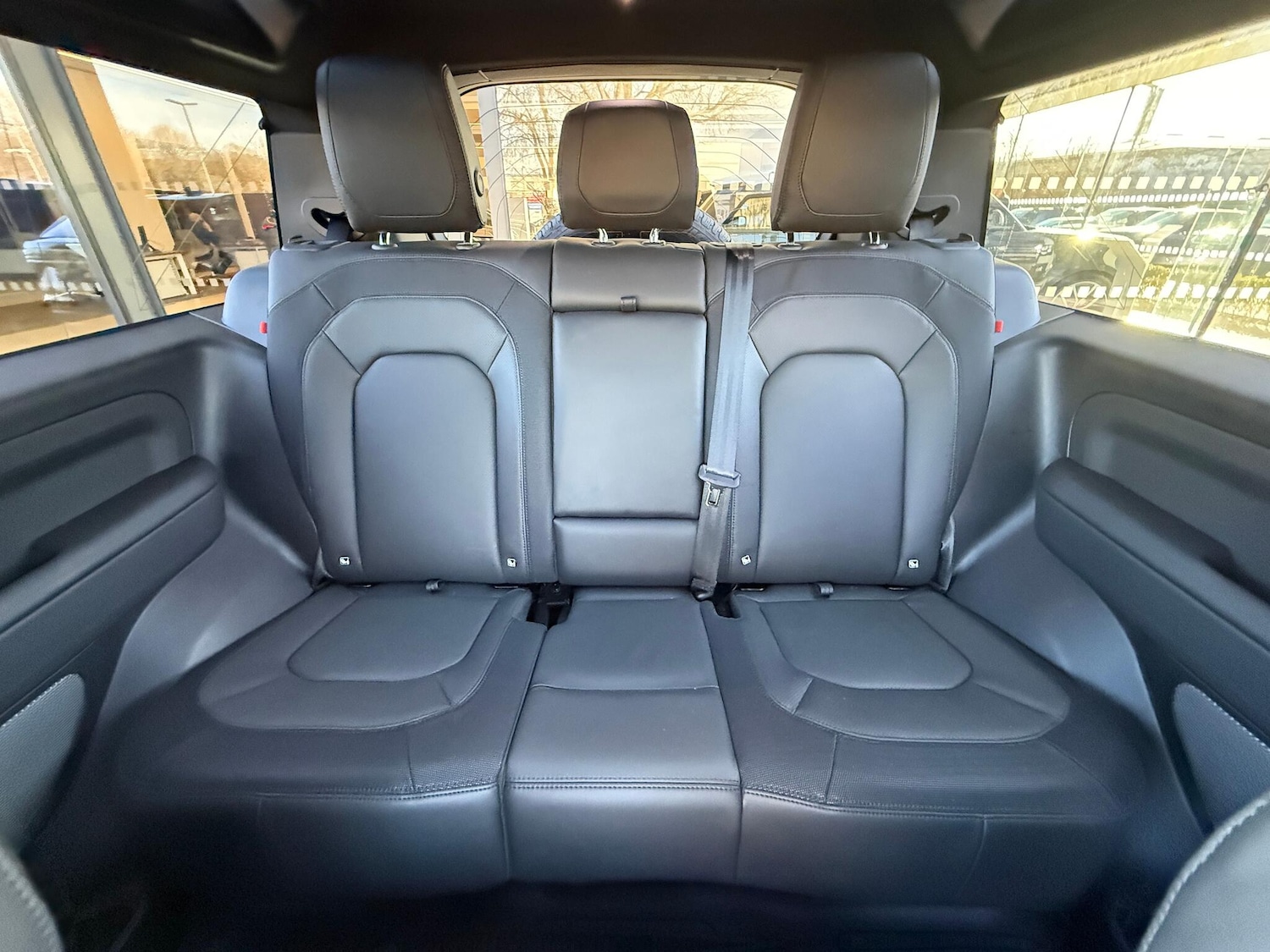 Used Land Rover Defender 2024 for sale - 77203254: Photo 11