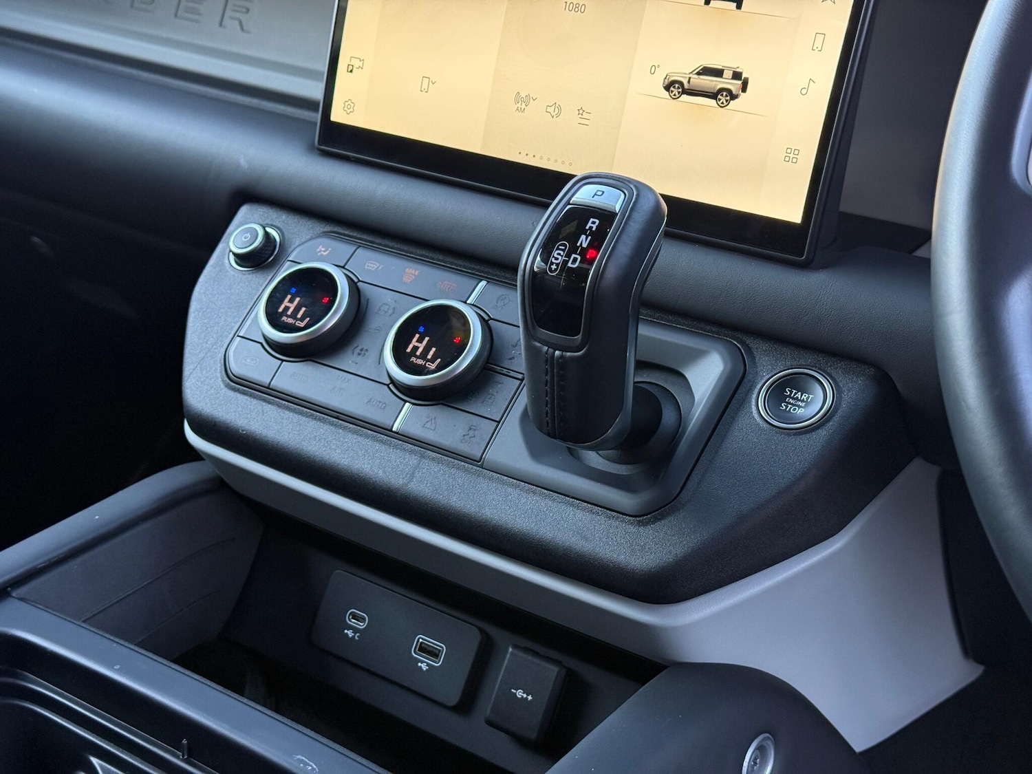 Used Land Rover Defender 2024 for sale - 77203254: Photo 20